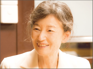 無理に延命する終末期医療や絆で締めくくる介護の不自然さを実感